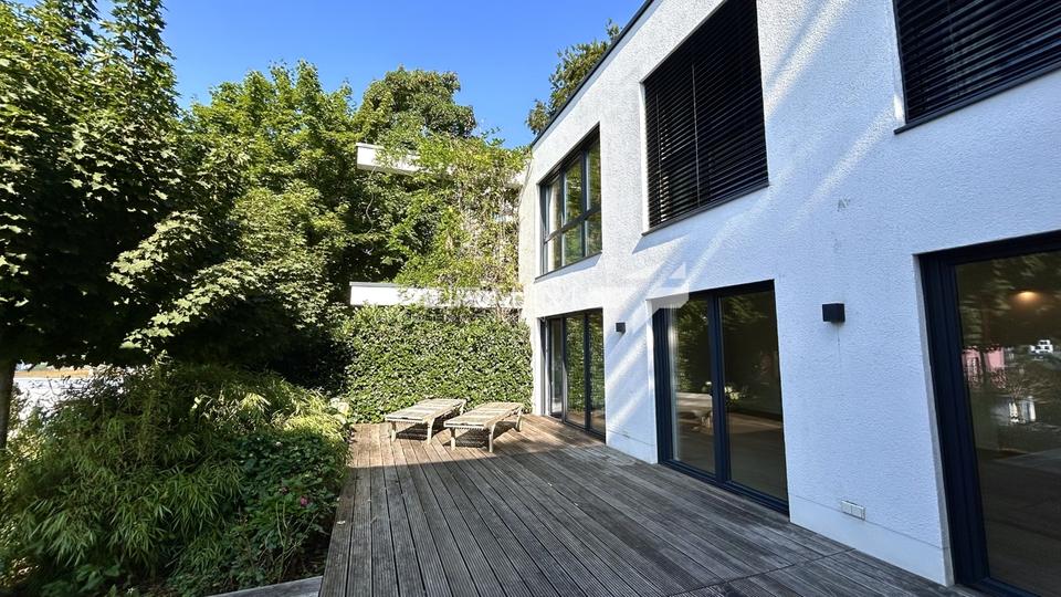 Maisonettenwohnung Siegen - 4 Zimmer, 190 m&sup2;, 2.000&euro; | Angebot:26496310