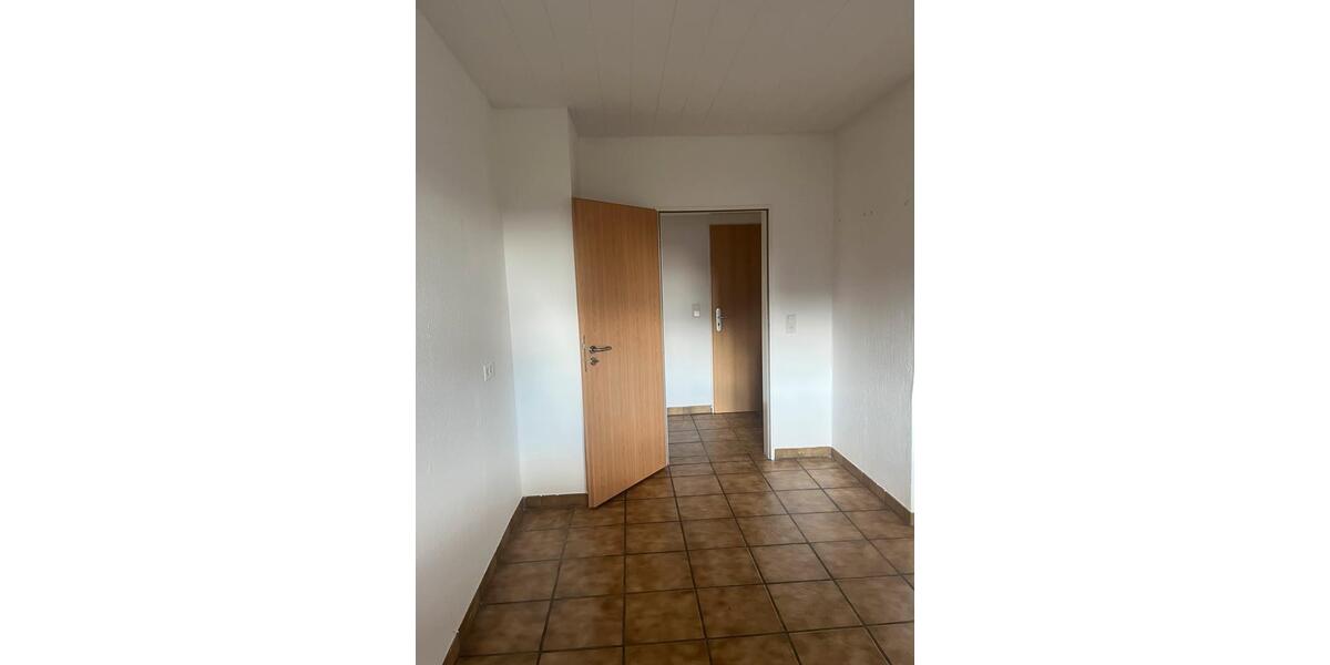 Etagenwohnung Dinslaken Lohberg - 1 Zimmer, 74 m&sup2;, 900&euro; | Angebot:26234608