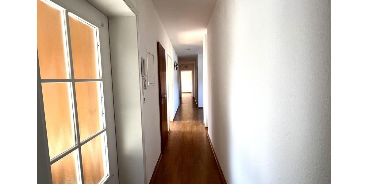 Etagenwohnung Horn-Bad Meinberg Bad Meinberg - 3 Zimmer, 93 m&sup2;, 665&euro; | Angebot:25853495