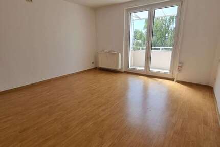 Wohnung Schönebeck - 3 Zimmer, 59 m&sup2;, 328&euro; | Angebot:27055695