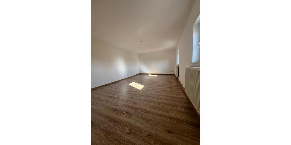 Etagenwohnung Leutersdorf - 4 Zimmer, 103 m&sup2;, 500&euro; | Angebot:24678954