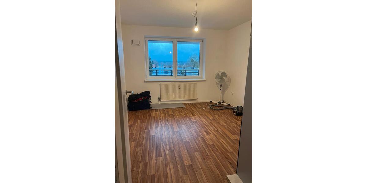 WG Zimmer ist verfügbar 2 zimmer