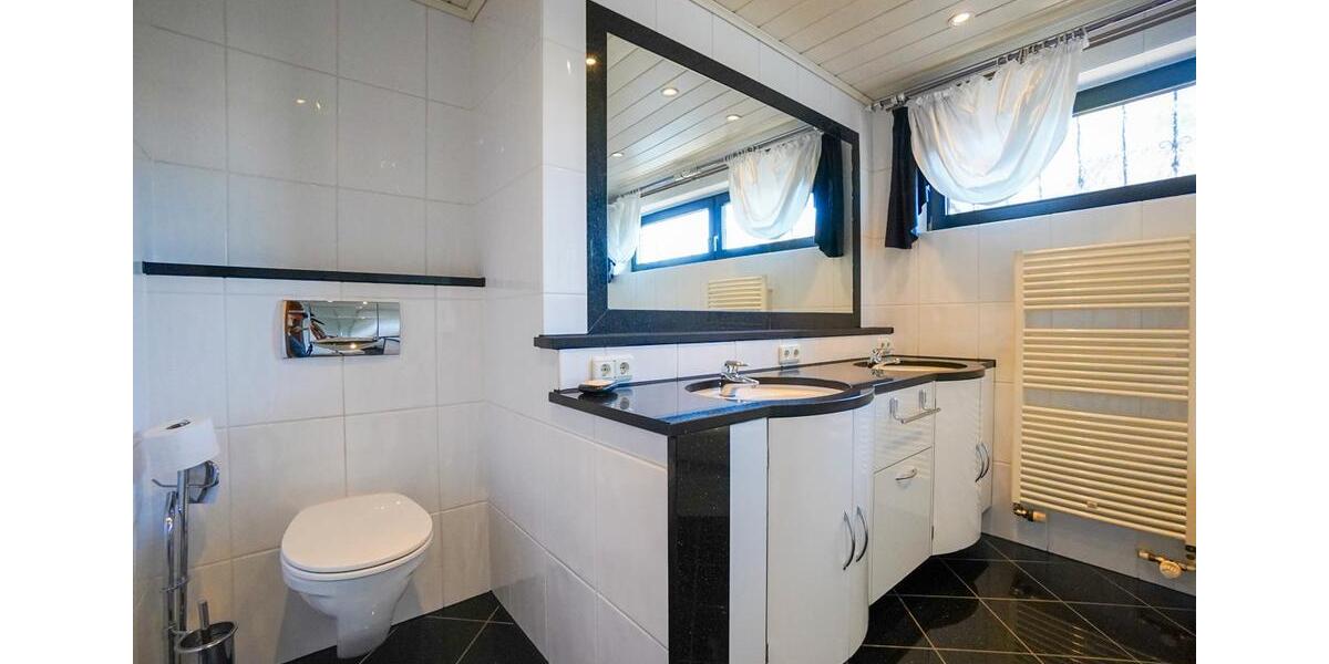 Einfamilienhaus Aurich - 4 Zimmer, 146 m&sup2;, 1.450&euro; | Angebot:24813077