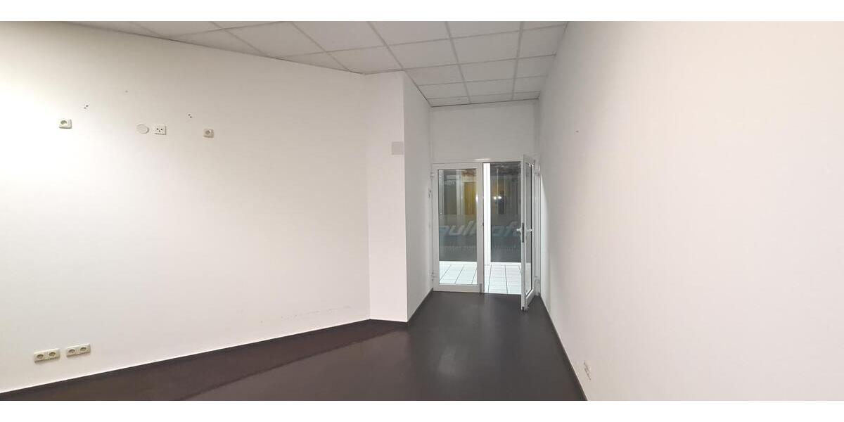 Große Laden-, Büro- oder Praxisfläche in Hermsdorf - Gewerbeobjekt Hermsdorf | Angebot:22716474