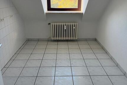 Wohnung Hannover Döhren-Wülfel - 4 Zimmer, 95 m&sup2;, 1.200&euro; | Angebot:27608254