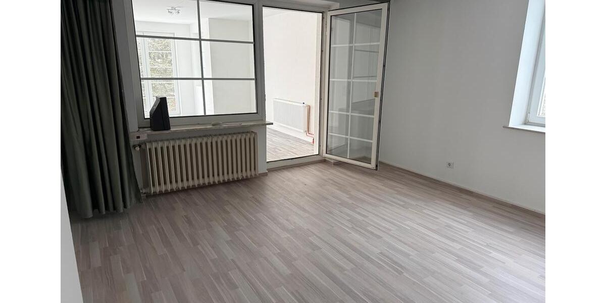 Einfamilienhaus Berlin Reinickendorf - 3 Zimmer, 150 m&sup2;, 2.800&euro; | Angebot:25178278