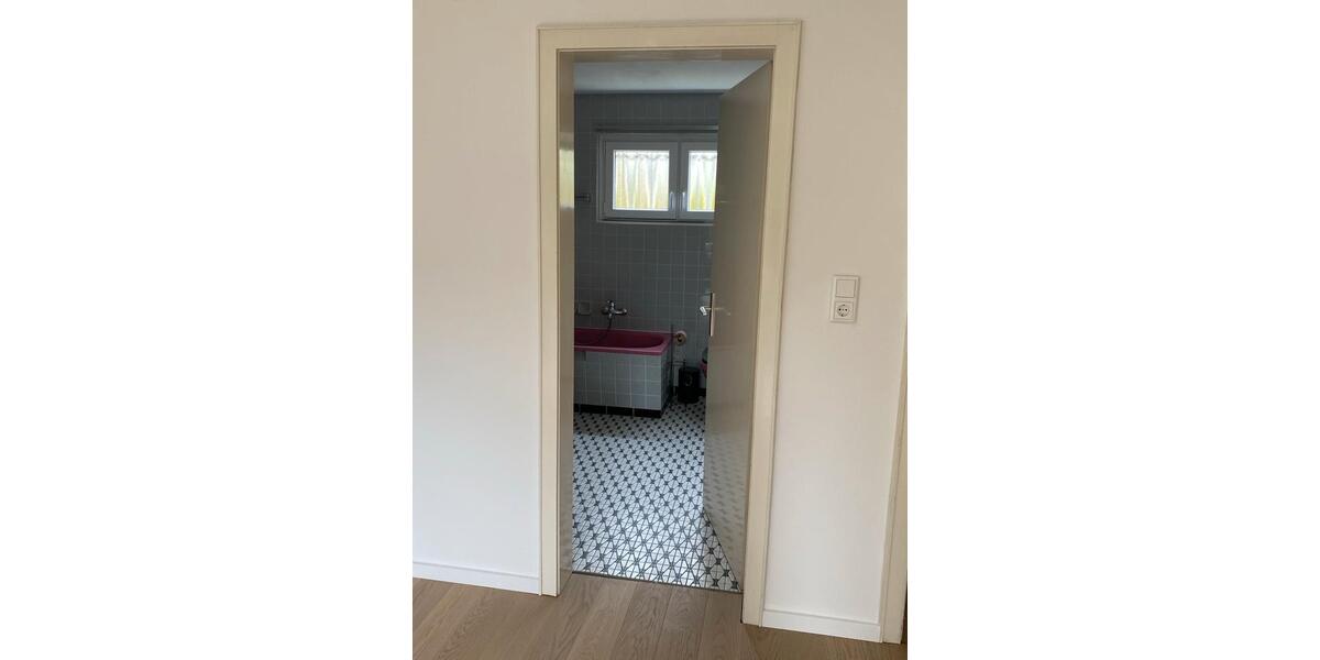 Erdgeschoßwohnung Wiehl - 2 Zimmer, 87 m&sup2;, 970&euro; | Angebot:26621341