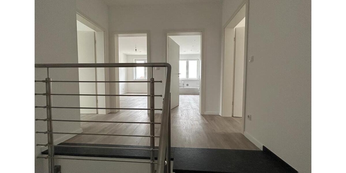 Etagenwohnung Hameln Kernstadt - 4 Zimmer, 136 m&sup2;, 1.600&euro; | Angebot:23815017