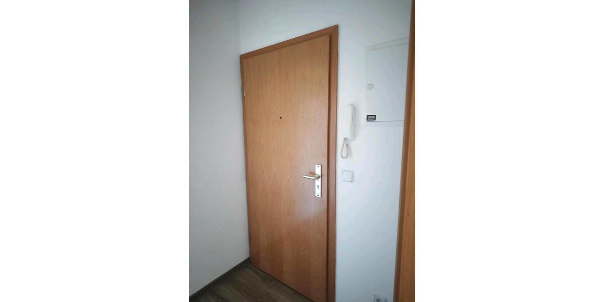 Dachgeschoßwohnung Hohndorf - 2 Zimmer, 43 m&sup2;, 460&euro; | Angebot:26325766