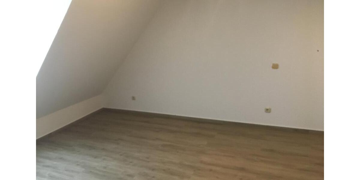 Dachgeschoßwohnung Bückeburg - 2 Zimmer, 49 m&sup2;, 490&euro; | Angebot:26457997
