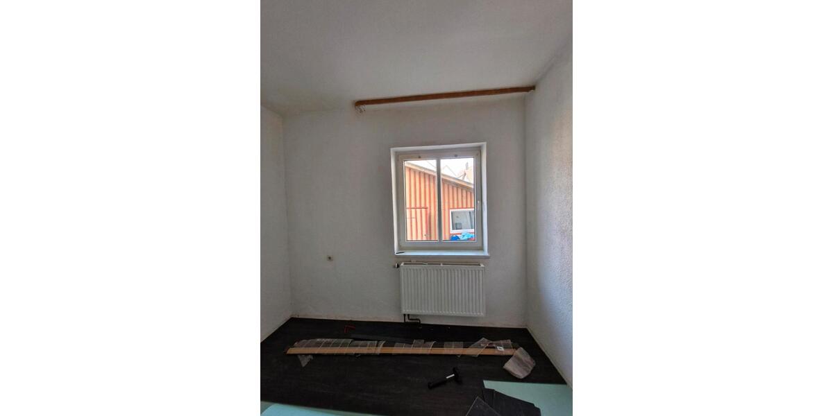 Etagenwohnung Mengen - 3 Zimmer, 72 m&sup2;, 650&euro; | Angebot:26444677