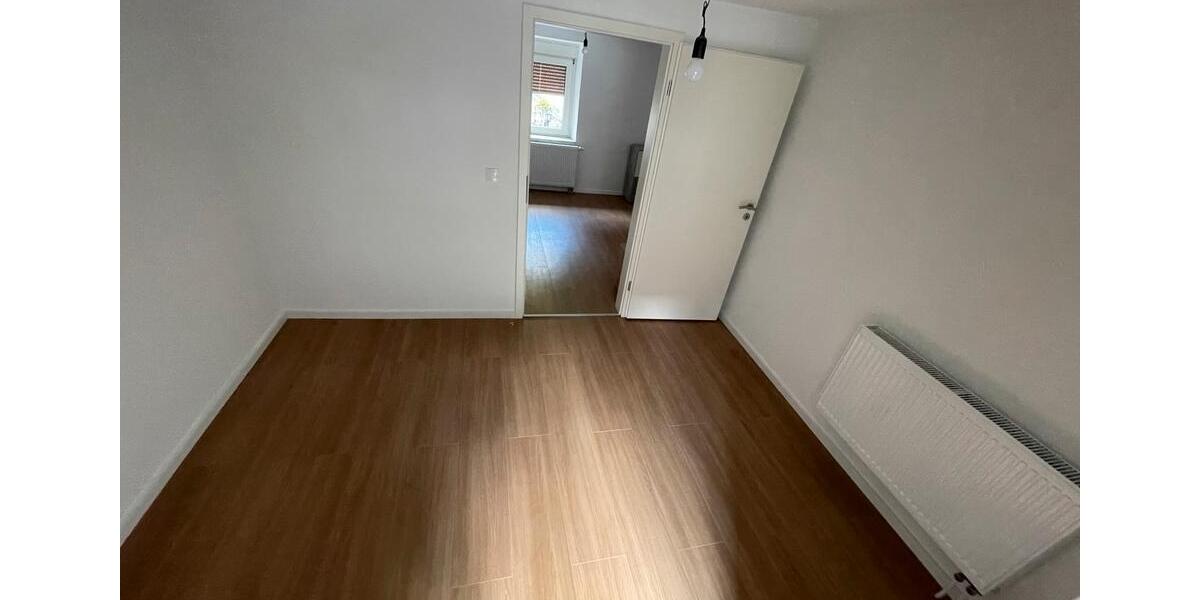 Etagenwohnung Annweiler am Trifels - 4 Zimmer, 120 m&sup2;, 1.300&euro; | Angebot:26626119