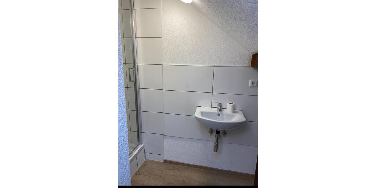 Dachgeschoßwohnung Villingen-Schwenningen Schwenningen - 3 Zimmer, 70 m&sup2;, 850&euro; | Angebot:26019204