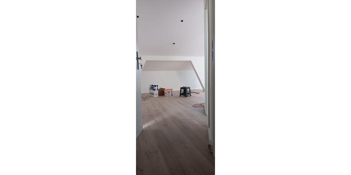 Dachgeschoßwohnung Bietigheim-Bissingen Bissingen - 3 Zimmer, 70 m&sup2;, 1.220&euro; | Angebot:25960825