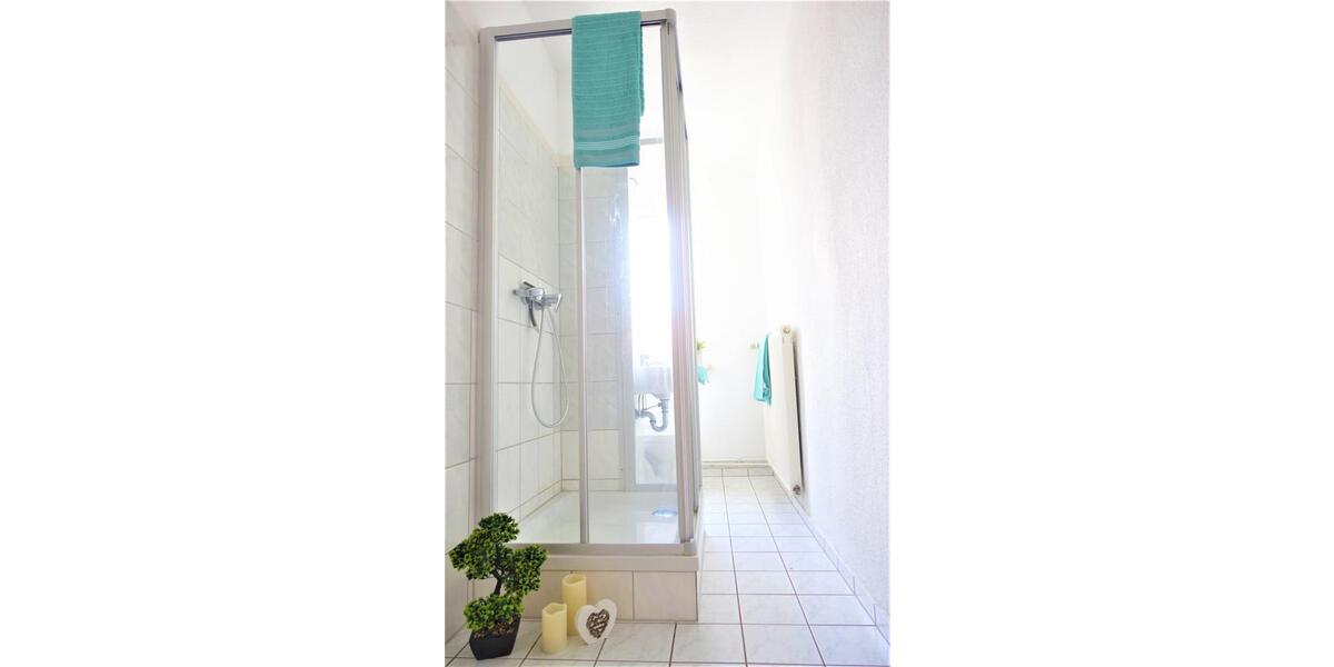 Erdgeschoßwohnung Braunsbedra - 3 Zimmer, 63 m&sup2;, 380&euro; | Angebot:26335770
