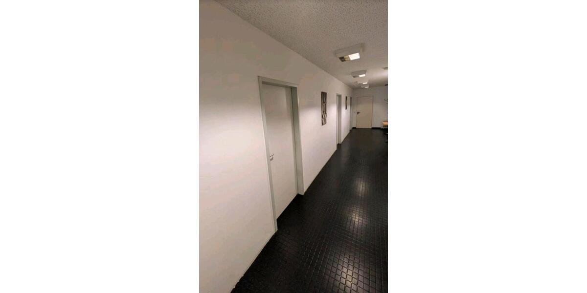 Wohnen auf Zeit Overath - 8 Zimmer, 150 m&sup2;, 18&euro; | Angebot:25173943