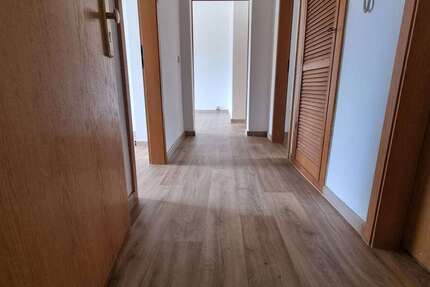 Wohnung zum Mieten in Schönebeck 399 € 67 m² 4 zimmer