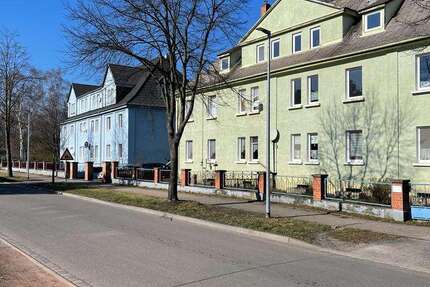 Wohnung Hettstedt - 4 Zimmer, 85 m&sup2;, 385&euro; | Angebot:25755711