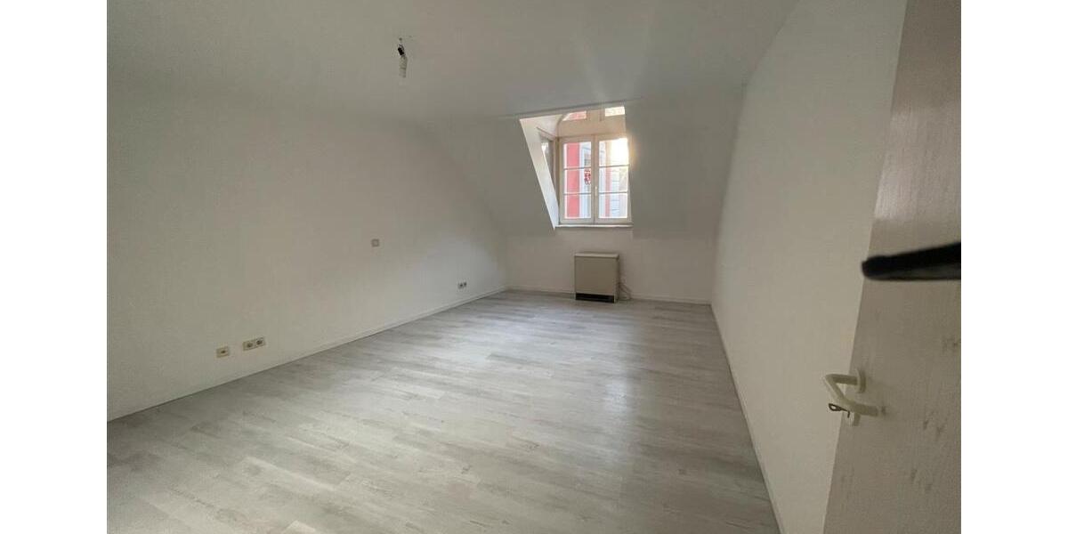 Etagenwohnung Baden-Baden Baden - 5 Zimmer, 140 m&sup2;, 1.690&euro; | Angebot:25881302