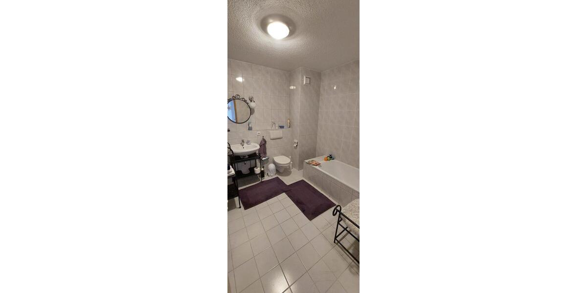 Hochparterre Haßfurt - 3 Zimmer, 89 m&sup2;, 850&euro; | Angebot:26582354
