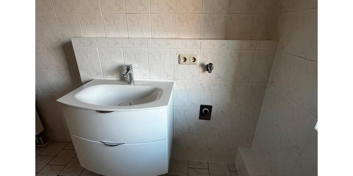 Hochparterre Döbeln - 1 Zimmer, 43 m&sup2;, 280&euro; | Angebot:25988079