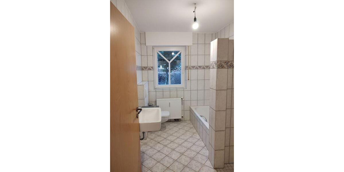 Erdgeschoßwohnung Vechta - 3.5 Zimmer, 97 m&sup2;, 860&euro; | Angebot:26698556