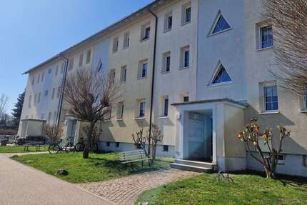 Wohnung Klingenberg - 4 Zimmer, 80 m&sup2;, 455&euro; | Angebot:25881093