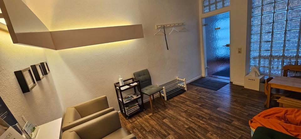 Attraktive Büro-Praxiseinheit in Isernhagen HB zimmer