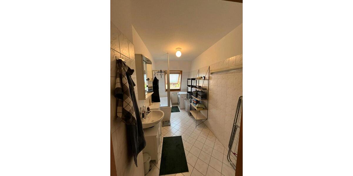 Dachgeschoßwohnung Halle (Saale) - 2 Zimmer, 64 m&sup2;, 570&euro; | Angebot:26671077