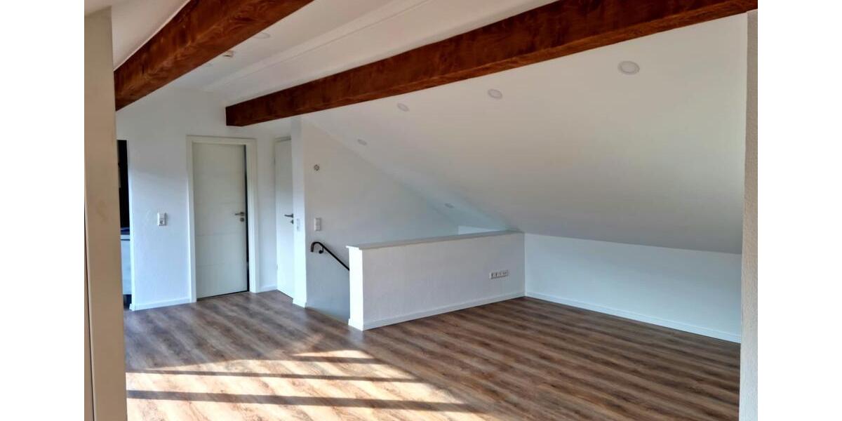 Dachgeschoßwohnung Offenburg - 1.5 Zimmer, 63 m&sup2;, 700&euro; | Angebot:24430779