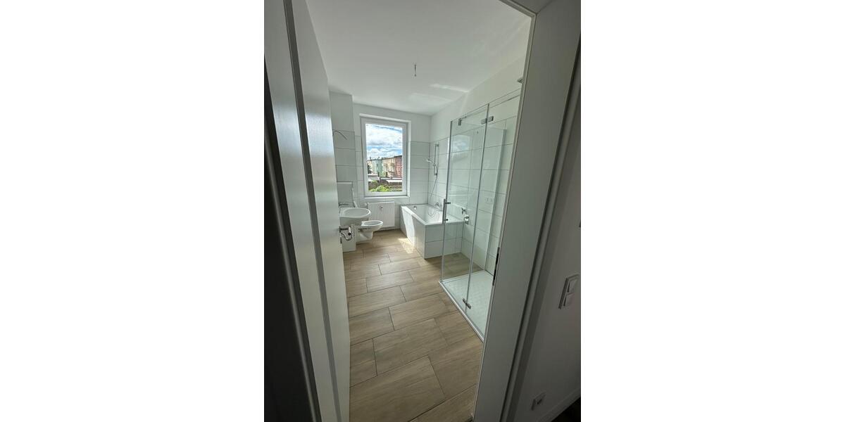 Etagenwohnung Schönebeck (Elbe) - 1 Zimmer, 37 m&sup2;, 360&euro; | Angebot:26254390