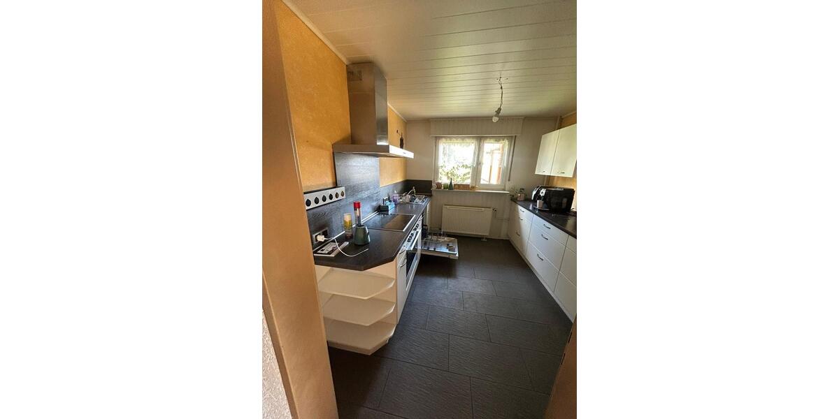 Etagenwohnung Mainz Lerchenberg - 3 Zimmer, 86 m&sup2;, 1.350&euro; | Angebot:26041410