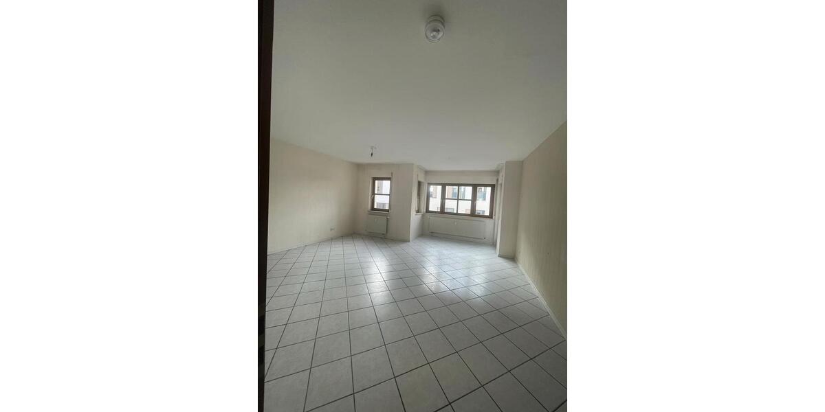 Etagenwohnung Schlüchtern - 3 Zimmer, 93 m&sup2;, 850&euro; | Angebot:25981872