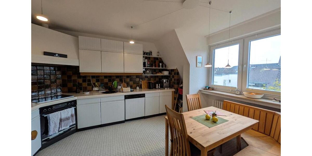 Maisonettenwohnung Düsseldorf Stadtbezirk 2 - 3.5 Zimmer, 151 m&sup2;, 1.600&euro; | Angebot:26640760