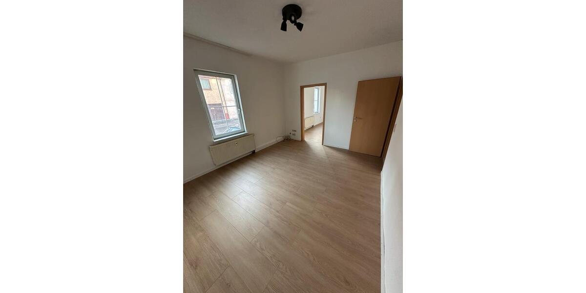 Erdgeschoßwohnung Rottenburg am Neckar - 3 Zimmer, 70 m&sup2;, 900&euro; | Angebot:25057551