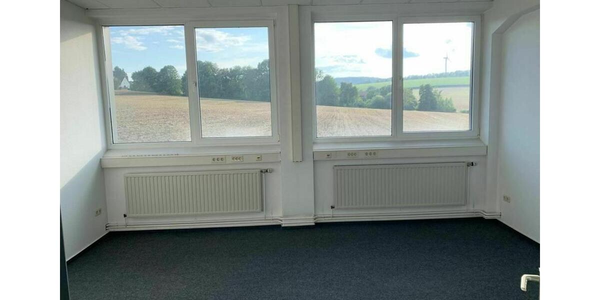 Büro Praxis Coworking Fitnessstudio Tanzschule mit eigenem Zugang zimmer