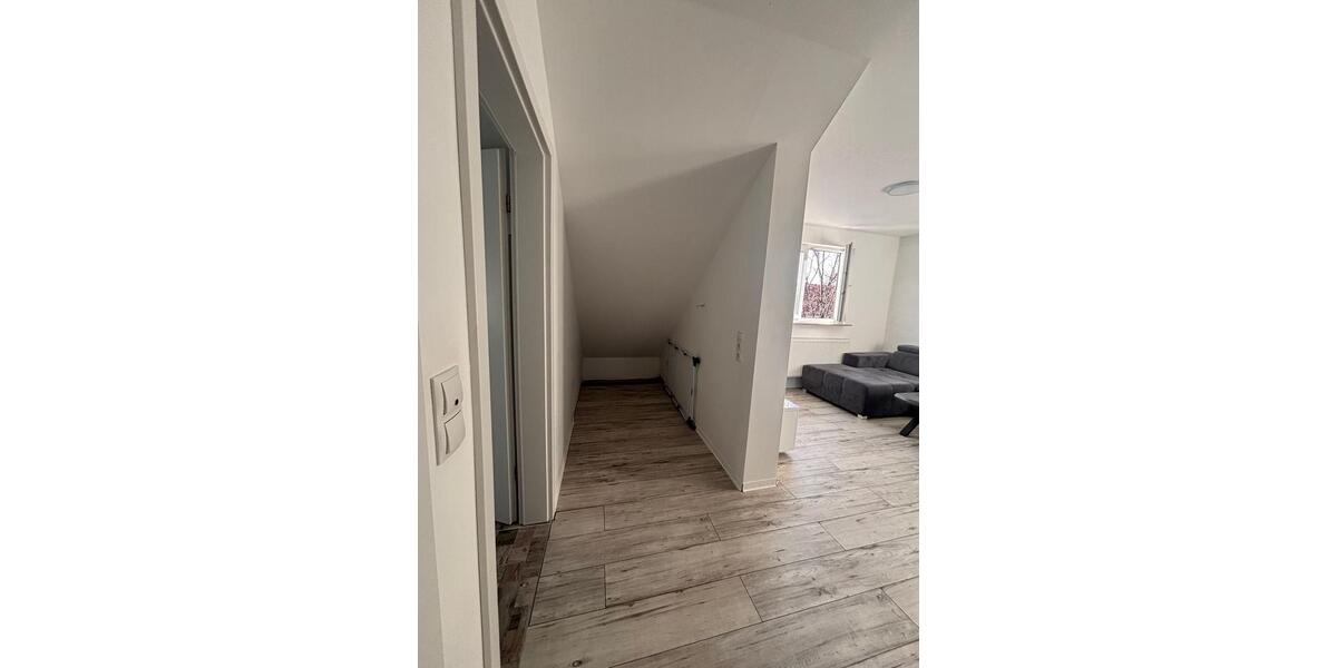Dachgeschoßwohnung Langenhagen - 2 Zimmer, 45 m&sup2;, 750&euro; | Angebot:26382320