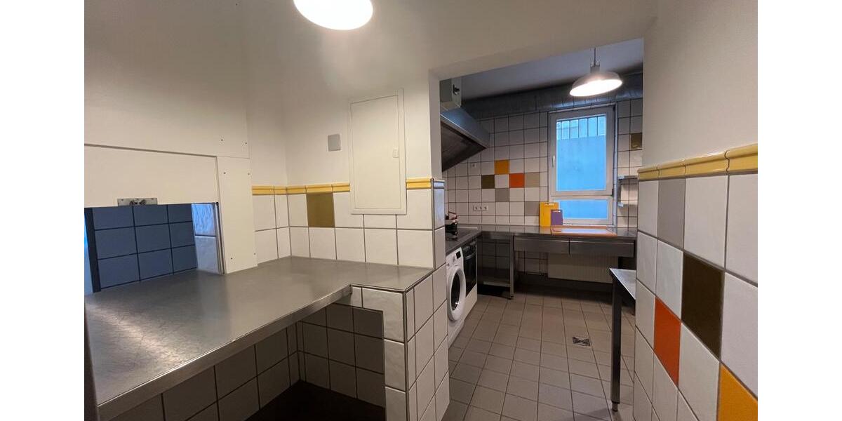 Hochparterre Ludwigsburg - 5.5 Zimmer, 115 m&sup2;, 1.560&euro; | Angebot:26504465