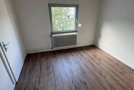 Wohnen auf Zeit Saarbrücken Dudweiler - 3 Zimmer, 50 m&sup2;, 445&euro; | Angebot:25996842