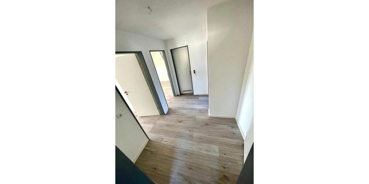 Dachgeschoßwohnung Beimerstetten - 3.5 Zimmer, 69 m&sup2;, 990&euro; | Angebot:26414235