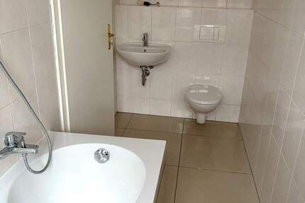 ***1 Raum WE mit Parkblick nähe der Hochschule und dem Klinikum*** 1 zimmer