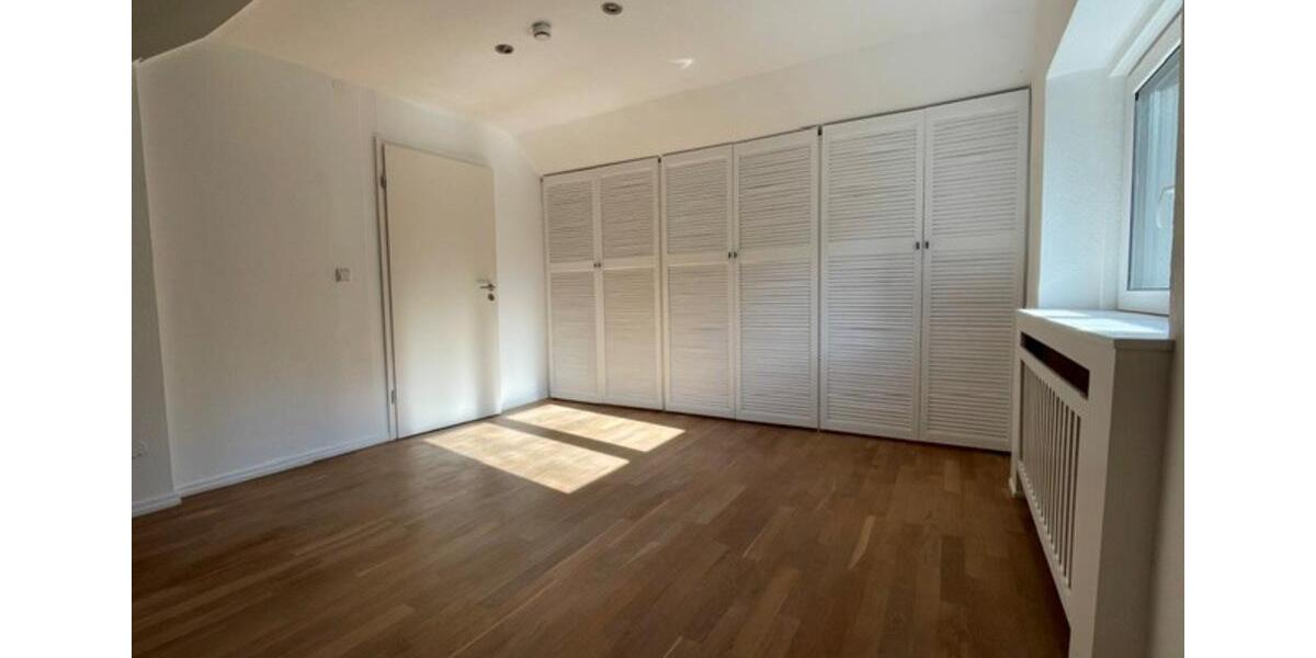 Dachgeschoßwohnung Iserlohn - 2 Zimmer, 53 m&sup2;, 470&euro; | Angebot:25148807