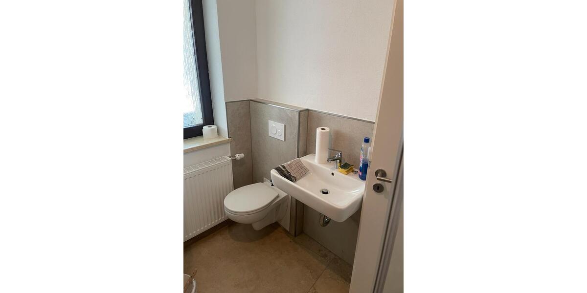 Erdgeschoßwohnung Zella-Mehlis Mehlis - 3.5 Zimmer, 100 m&sup2;, 650&euro; | Angebot:25942193