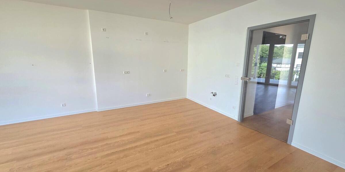 Großzügige 3-Zimmer-Wohnung mit XXL-Balkon im 1.OG -Neubau-Tiefgarage-Aufzug! - Etagenwohnung Burgstädt Burkersdorf | Angebot:26617302