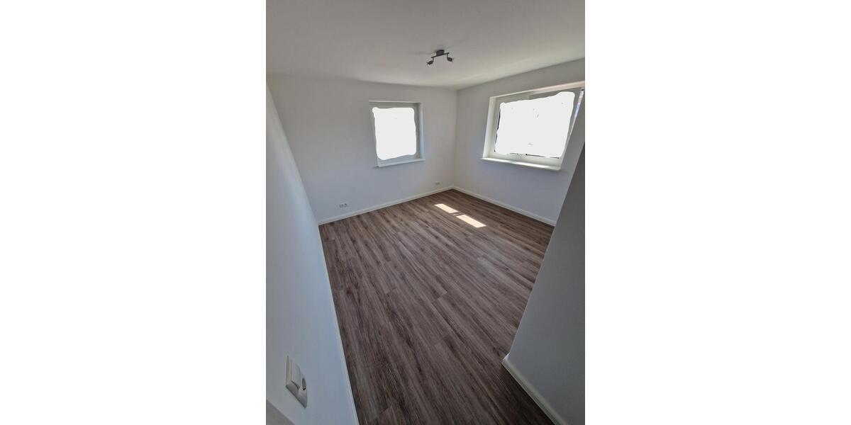 Etagenwohnung Albersdorf - 3 Zimmer, 70 m&sup2;, 805&euro; | Angebot:26573155