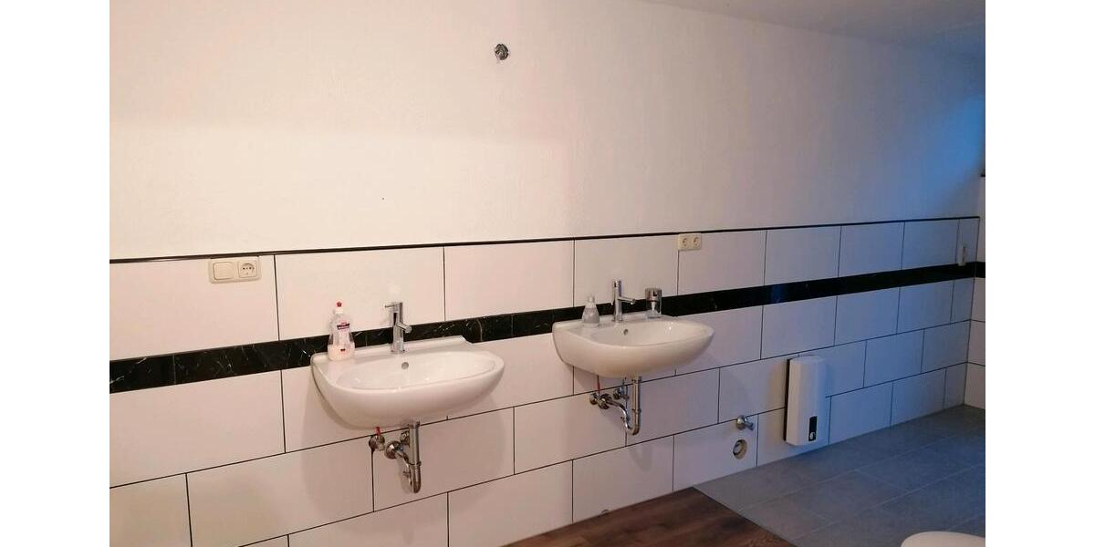 Erdgeschoßwohnung Erftstadt - 3 Zimmer, 125 m&sup2;, 1.500&euro; | Angebot:25219283