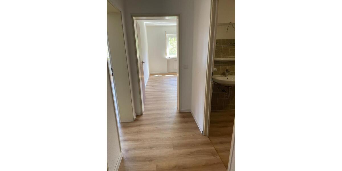 Etagenwohnung Kreuzwertheim - 2 Zimmer, 71 m&sup2;, 600&euro; | Angebot:26407133