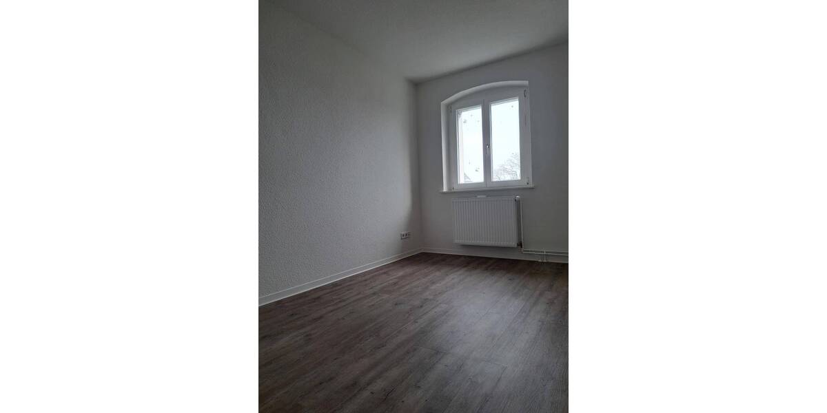 Etagenwohnung Magdeburg Lemsdorf - 4 Zimmer, 96 m&sup2;, 961&euro; | Angebot:26293202