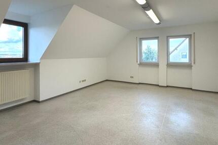 Helle 4-Zimmer-Wohnung nahe Krankenhaus 4 zimmer