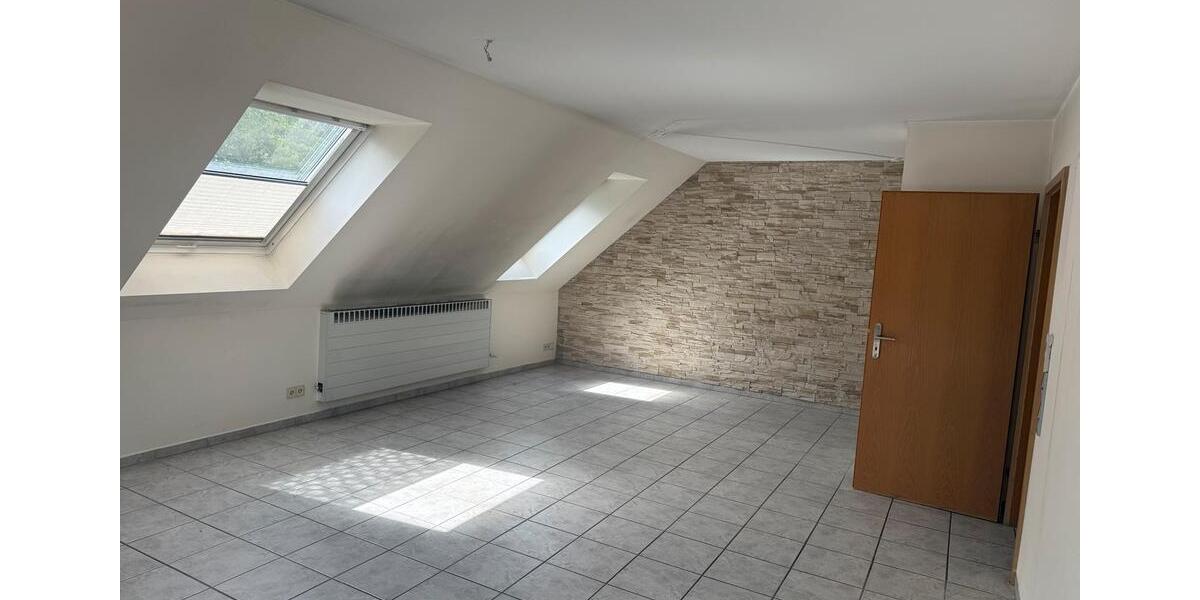 Etagenwohnung Schwalmtal - 3 Zimmer, 100 m&sup2;, 1.200&euro; | Angebot:26635286